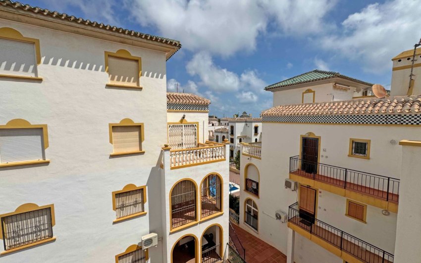 Revente - Apartment -
Torrevieja - La Mata