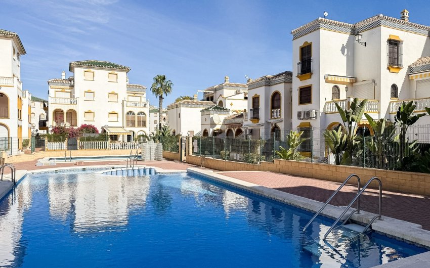Revente - Apartment -
Torrevieja - La Mata