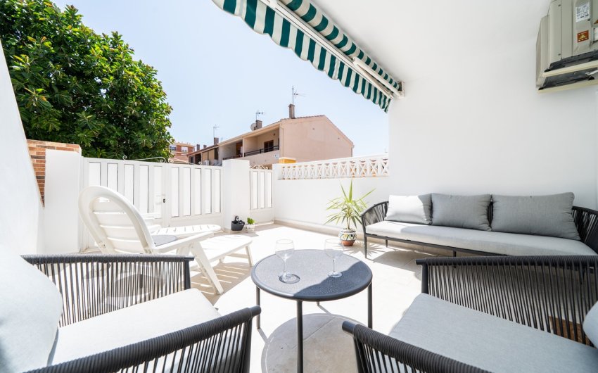 Revente - Apartment -
Torrevieja - La Veleta