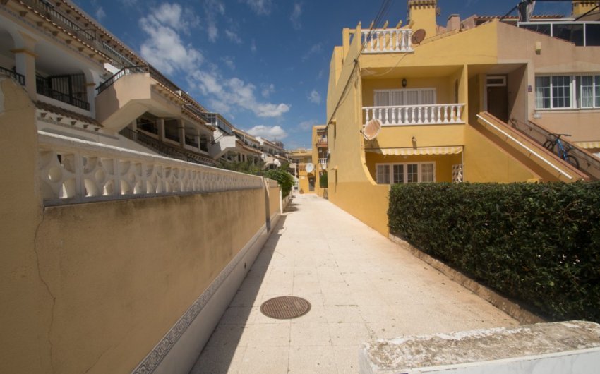 Revente - Apartment -
Torrevieja - La veleta