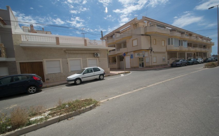 Revente - Apartment -
Torrevieja - La veleta