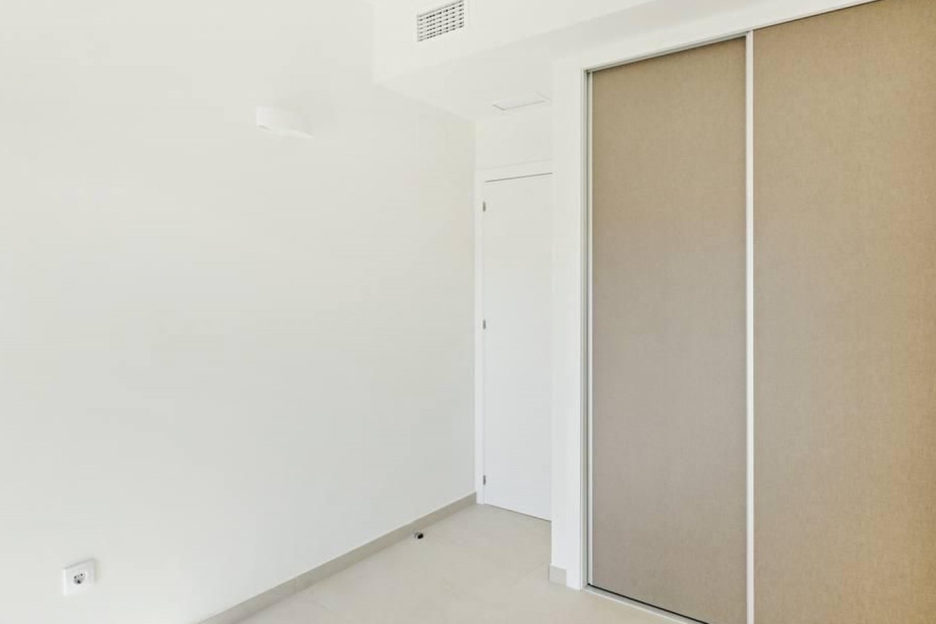 Revente - Apartment -
Torrevieja - La Veleta