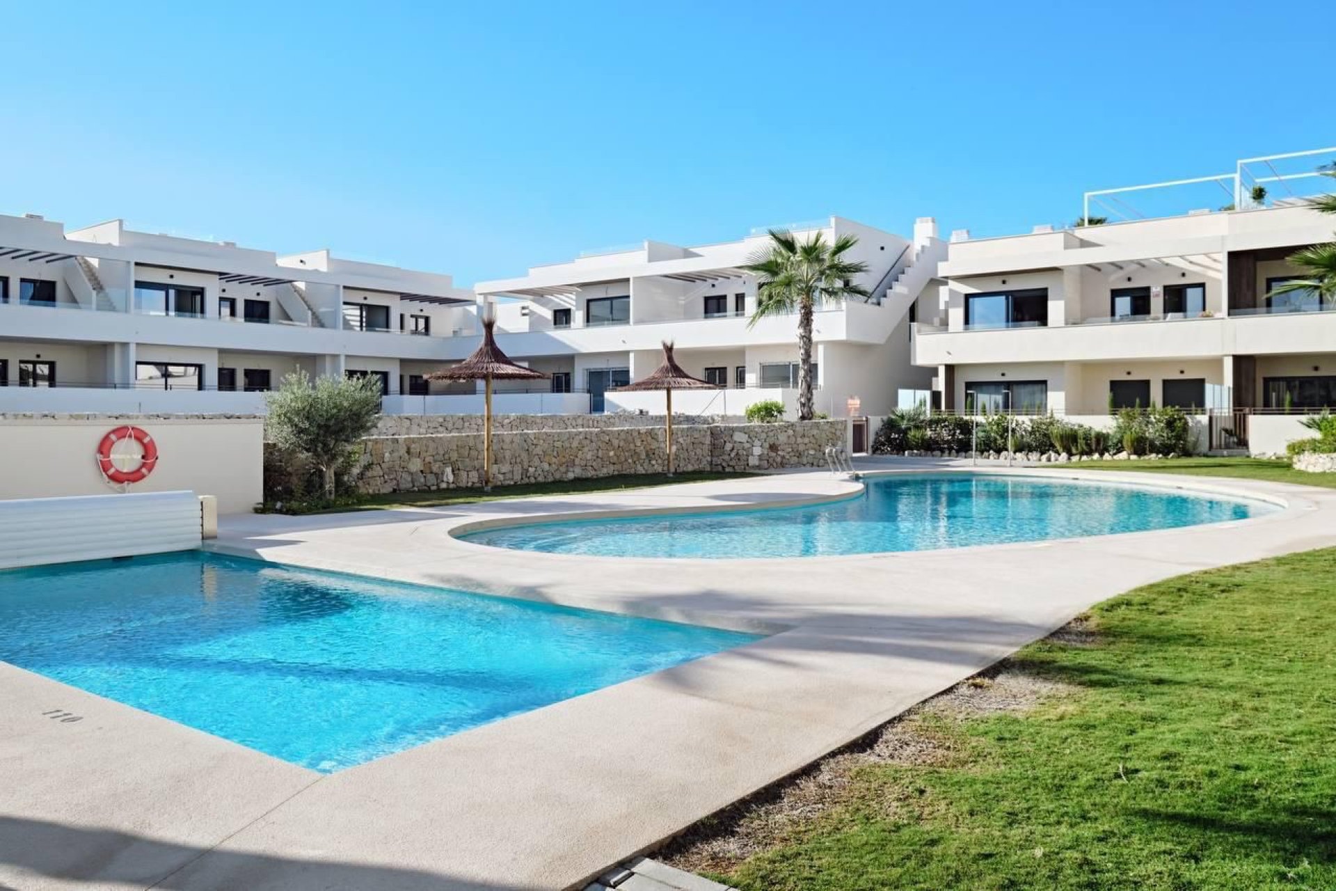 Revente - Apartment -
Torrevieja - La veleta