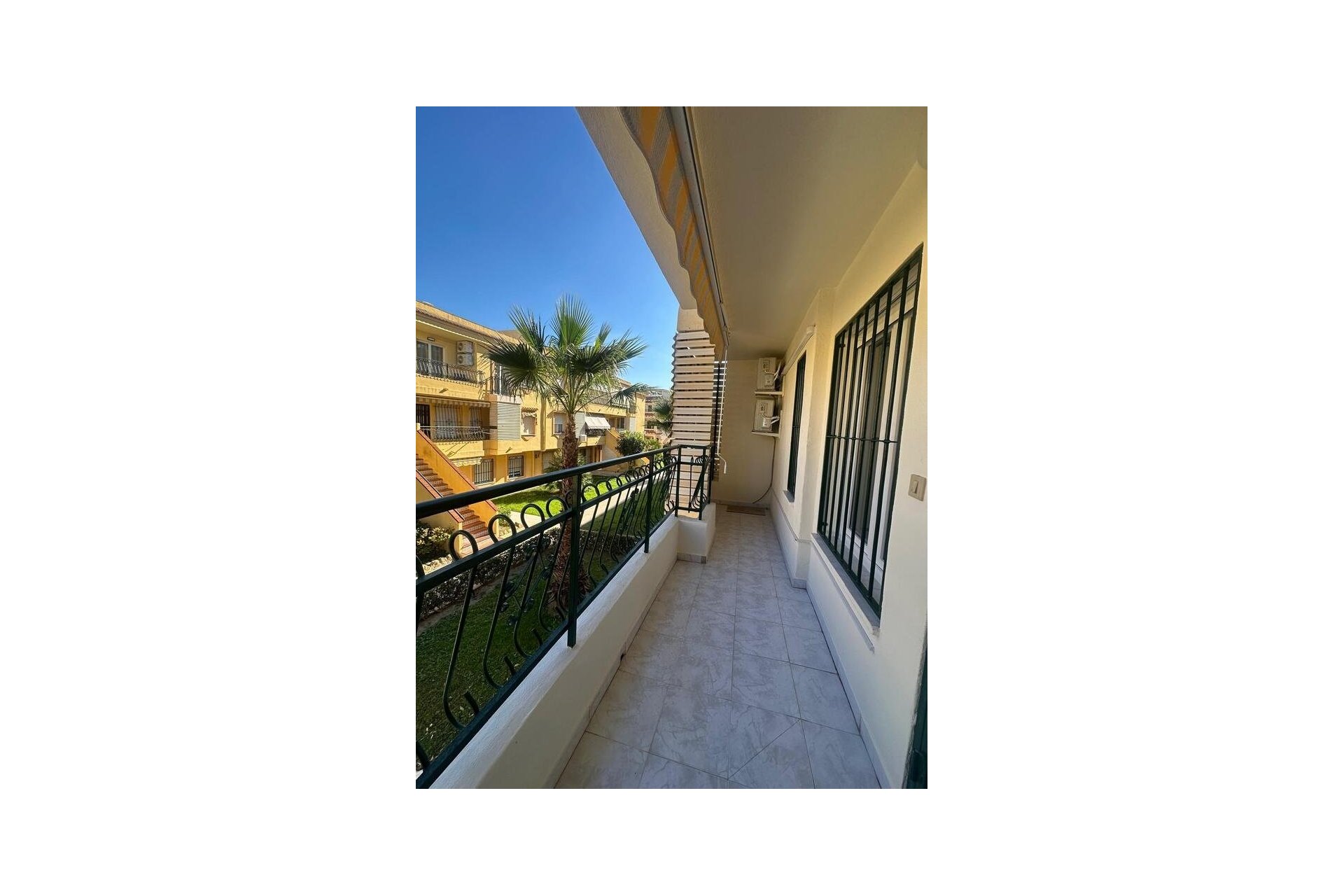 Revente - Apartment -
Torrevieja - La Veleta