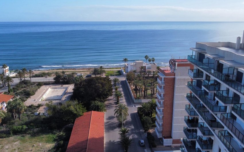 Revente - Apartment -
Torrevieja - La veleta