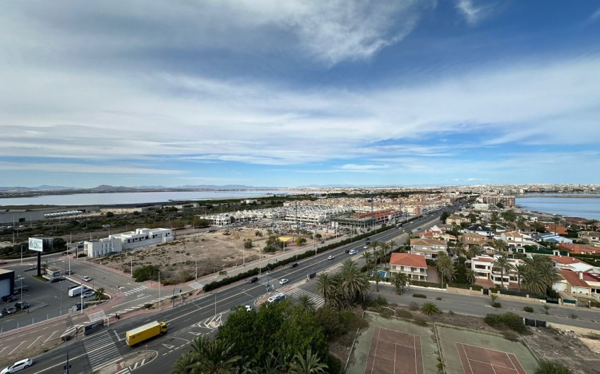 Revente - Apartment -
Torrevieja - La veleta