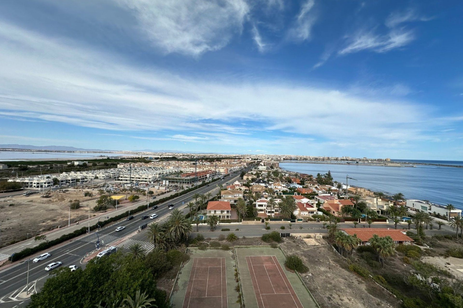Revente - Apartment -
Torrevieja - La veleta