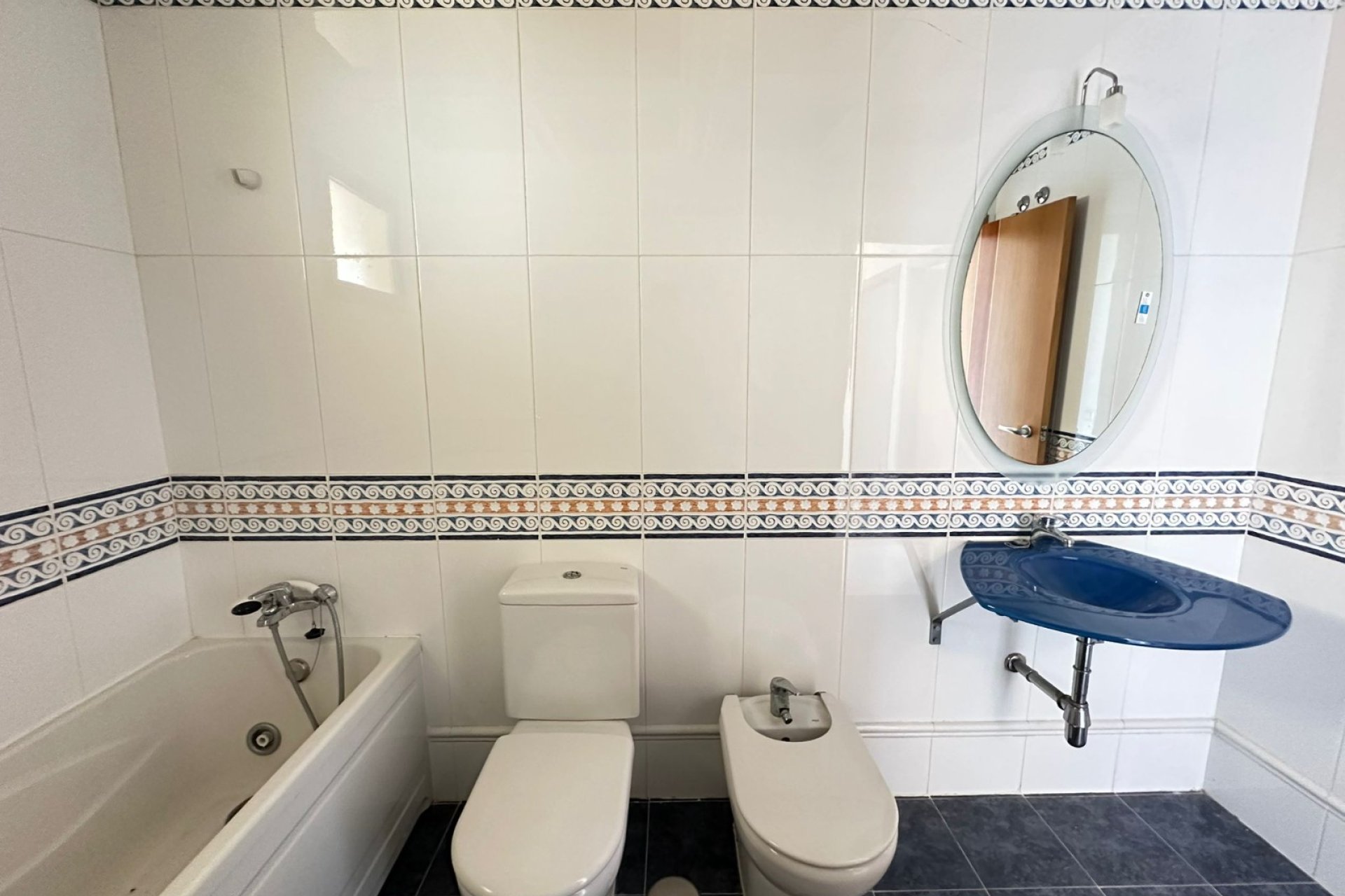 Revente - Apartment -
Torrevieja - La veleta