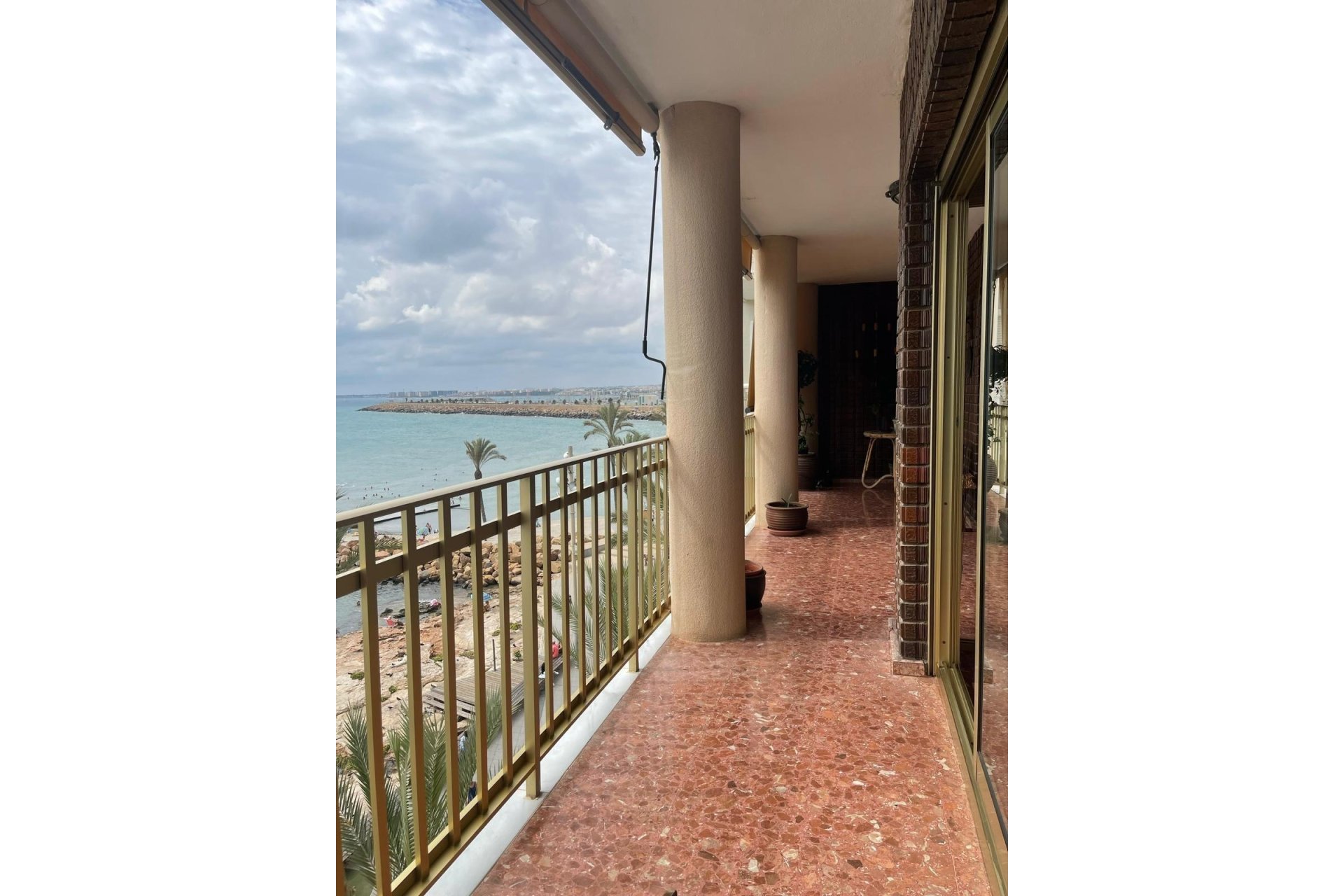 Revente - Apartment -
Torrevieja - Las Piscinas Naturales