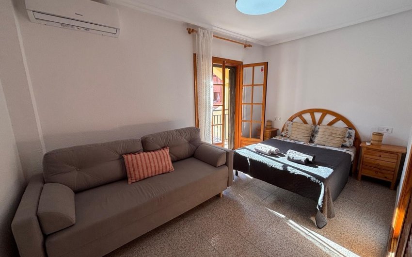 Revente - Apartment -
Torrevieja - Los Frutales