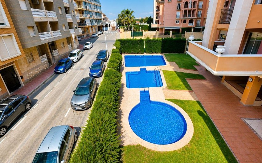 Revente - Apartment -
Torrevieja - Los Frutales
