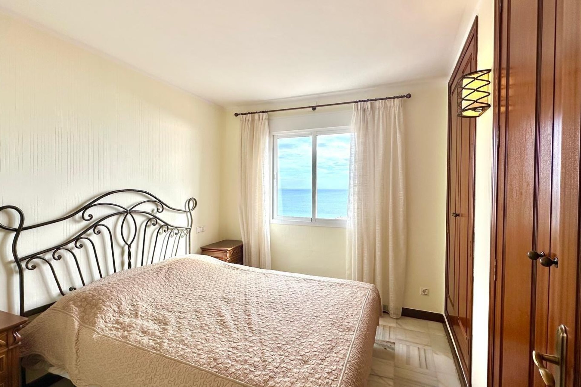Revente - Apartment -
Torrevieja - Los Frutales