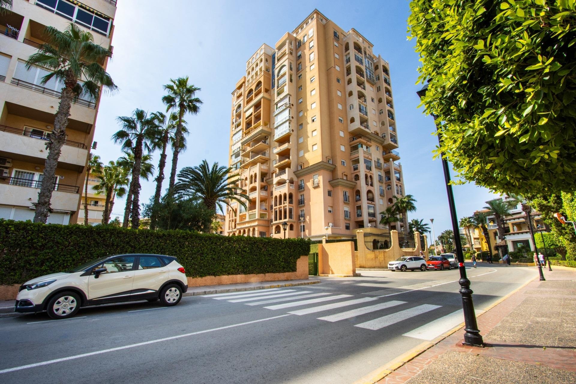 Revente - Apartment -
Torrevieja - Los Frutales