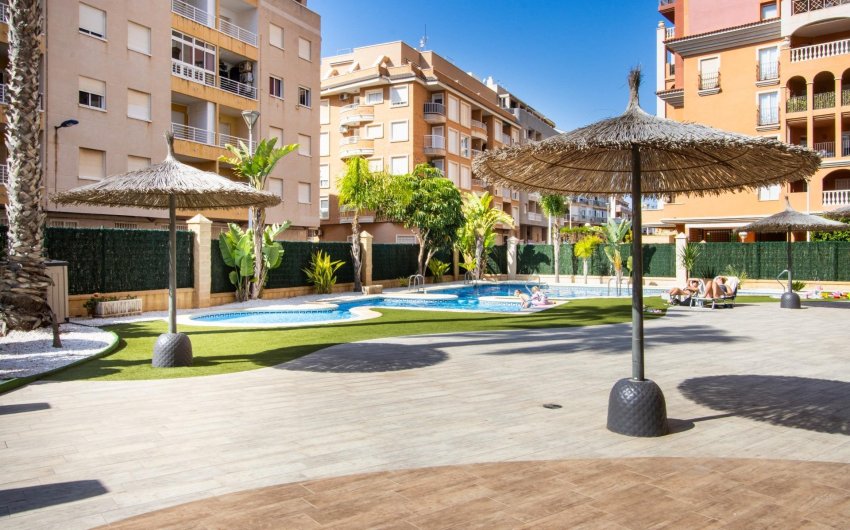 Revente - Apartment -
Torrevieja - Los Frutales