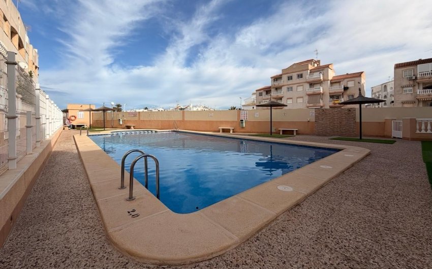Revente - Apartment -
Torrevieja - Nueva Torrevieja