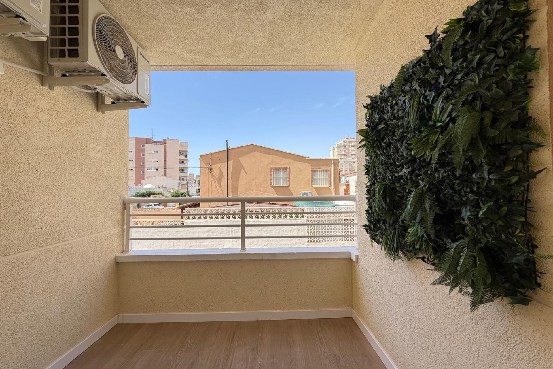 Revente - Apartment -
Torrevieja - Nueva Torrevieja
