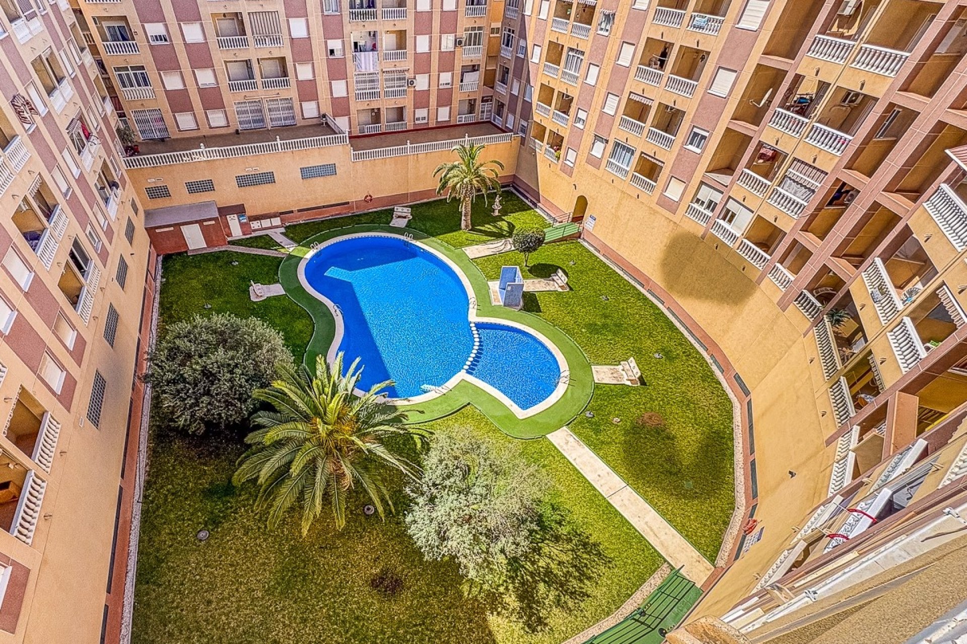 Revente - Apartment -
Torrevieja - Parque de las Naciones