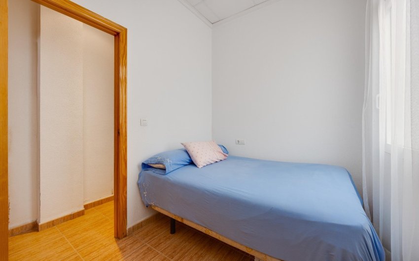 Revente - Apartment -
Torrevieja - Paseo Maritimo