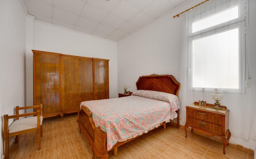 Revente - Apartment -
Torrevieja - Paseo Maritimo