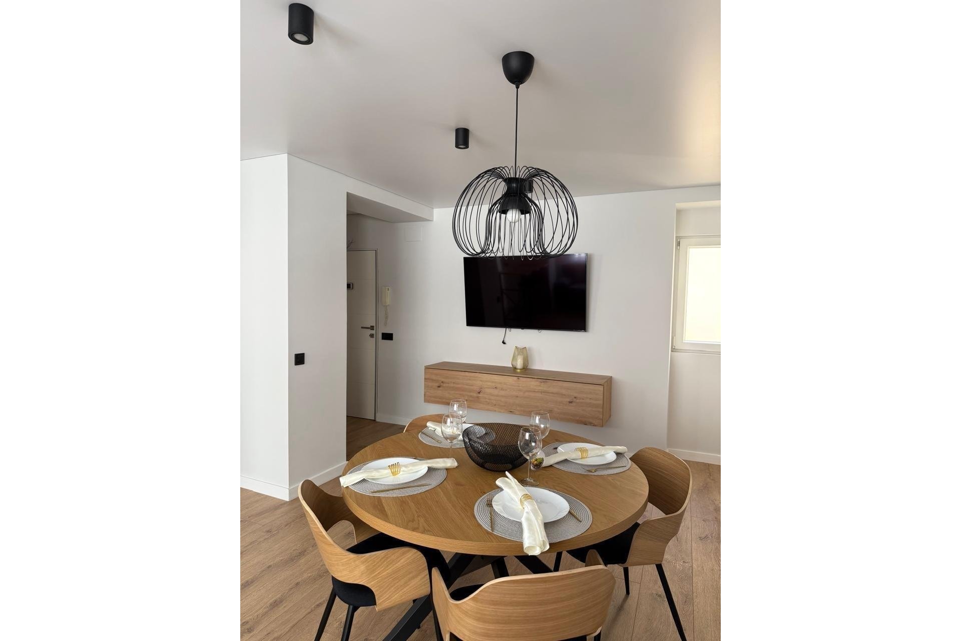 Revente - Apartment -
Torrevieja - Paseo Maritimo