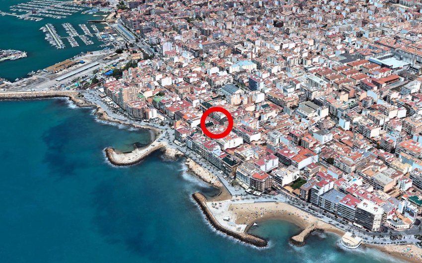 Revente - Apartment -
Torrevieja - Paseo Maritimo