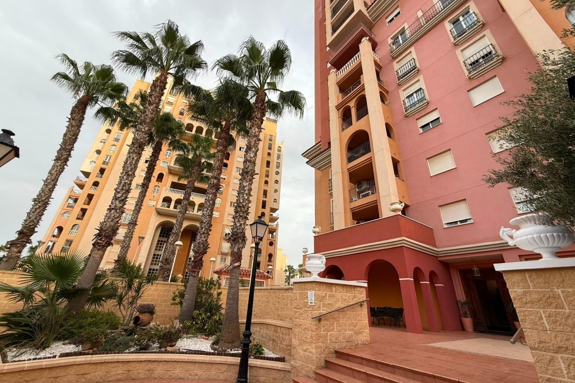 Revente - Apartment -
Torrevieja - Playa de los Locos