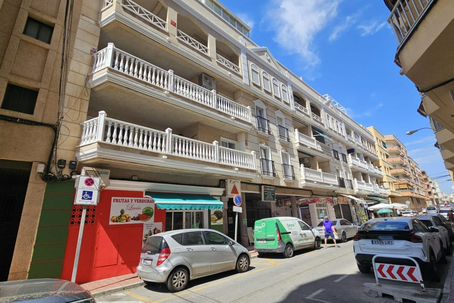 Revente - Apartment -
Torrevieja - Playa de los Locos