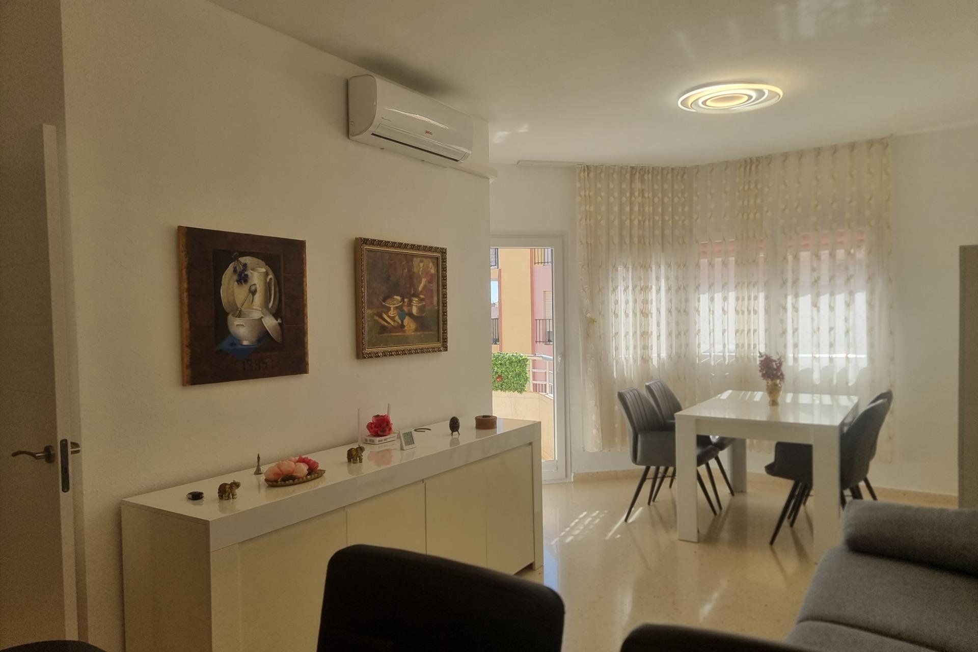 Revente - Apartment -
Torrevieja - Playa de los Locos