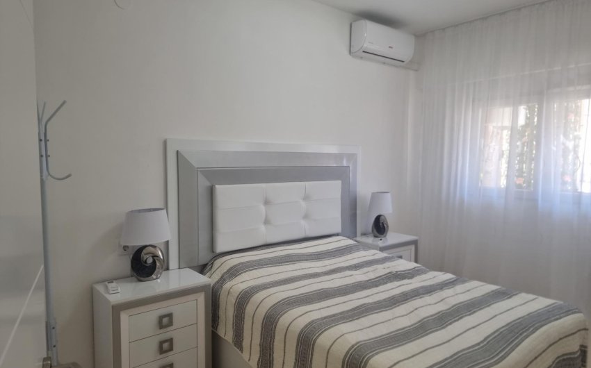 Revente - Apartment -
Torrevieja - Playa de los Locos