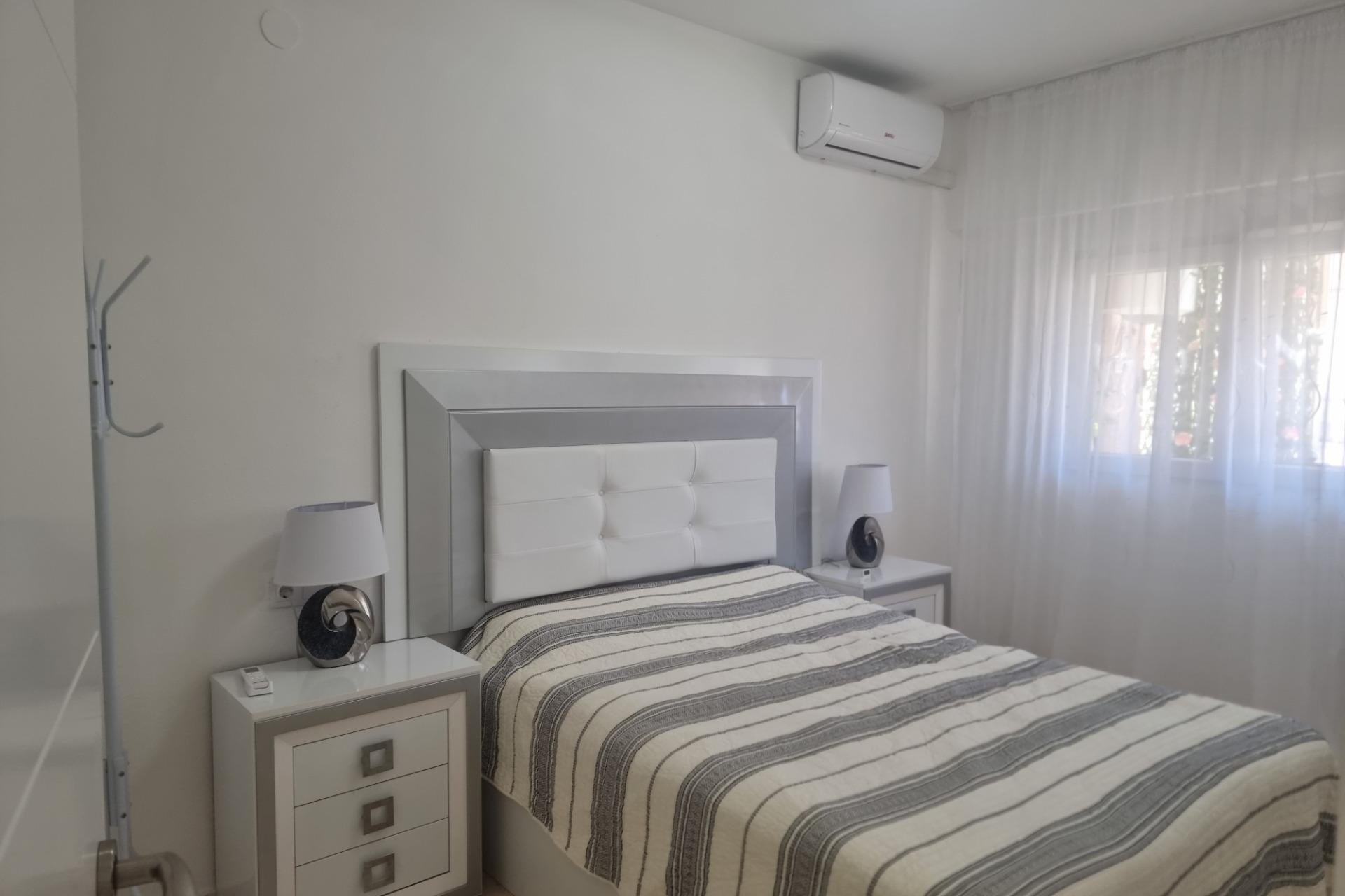 Revente - Apartment -
Torrevieja - Playa de los Locos