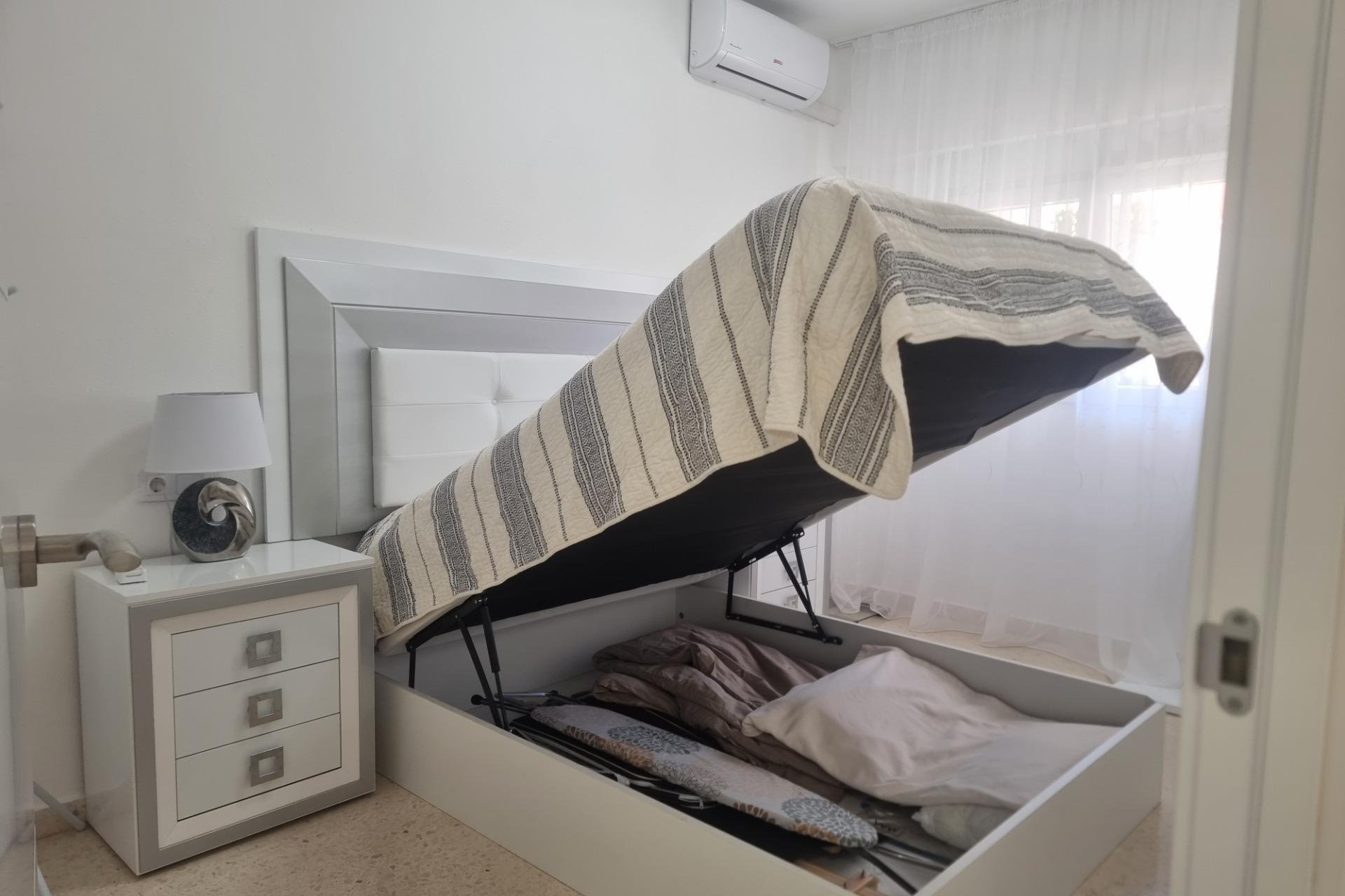 Revente - Apartment -
Torrevieja - Playa de los Locos