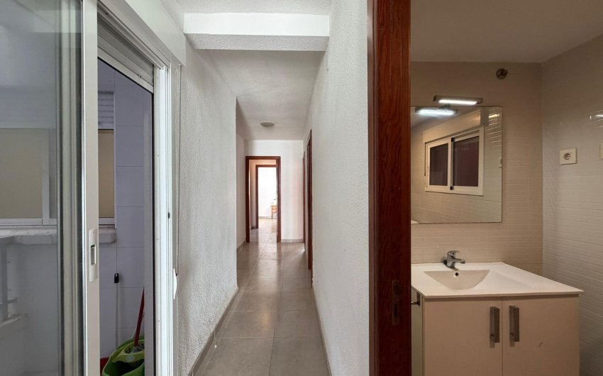 Revente - Apartment -
Torrevieja - Playa de los Locos