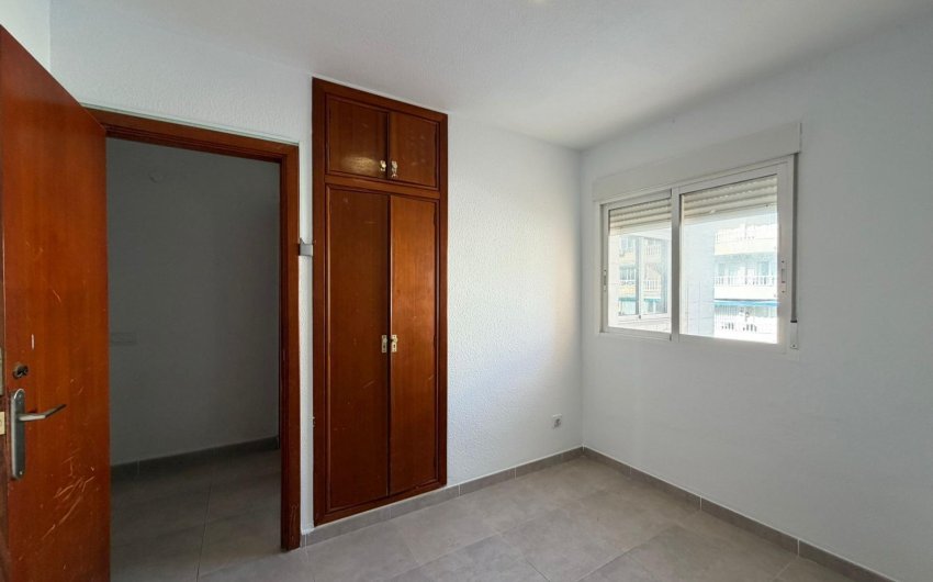 Revente - Apartment -
Torrevieja - Playa de los Locos