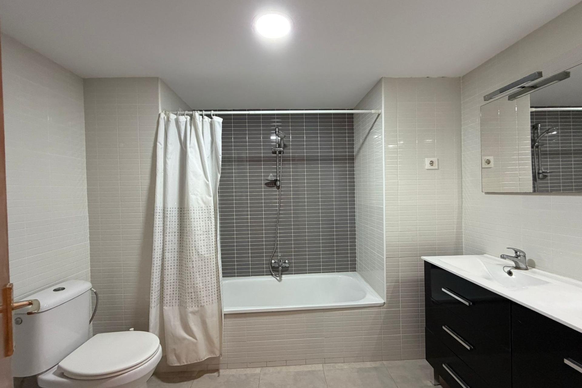 Revente - Apartment -
Torrevieja - Playa de los Locos