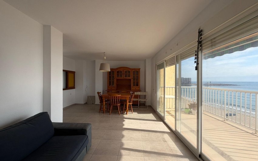 Revente - Apartment -
Torrevieja - Playa de los Locos