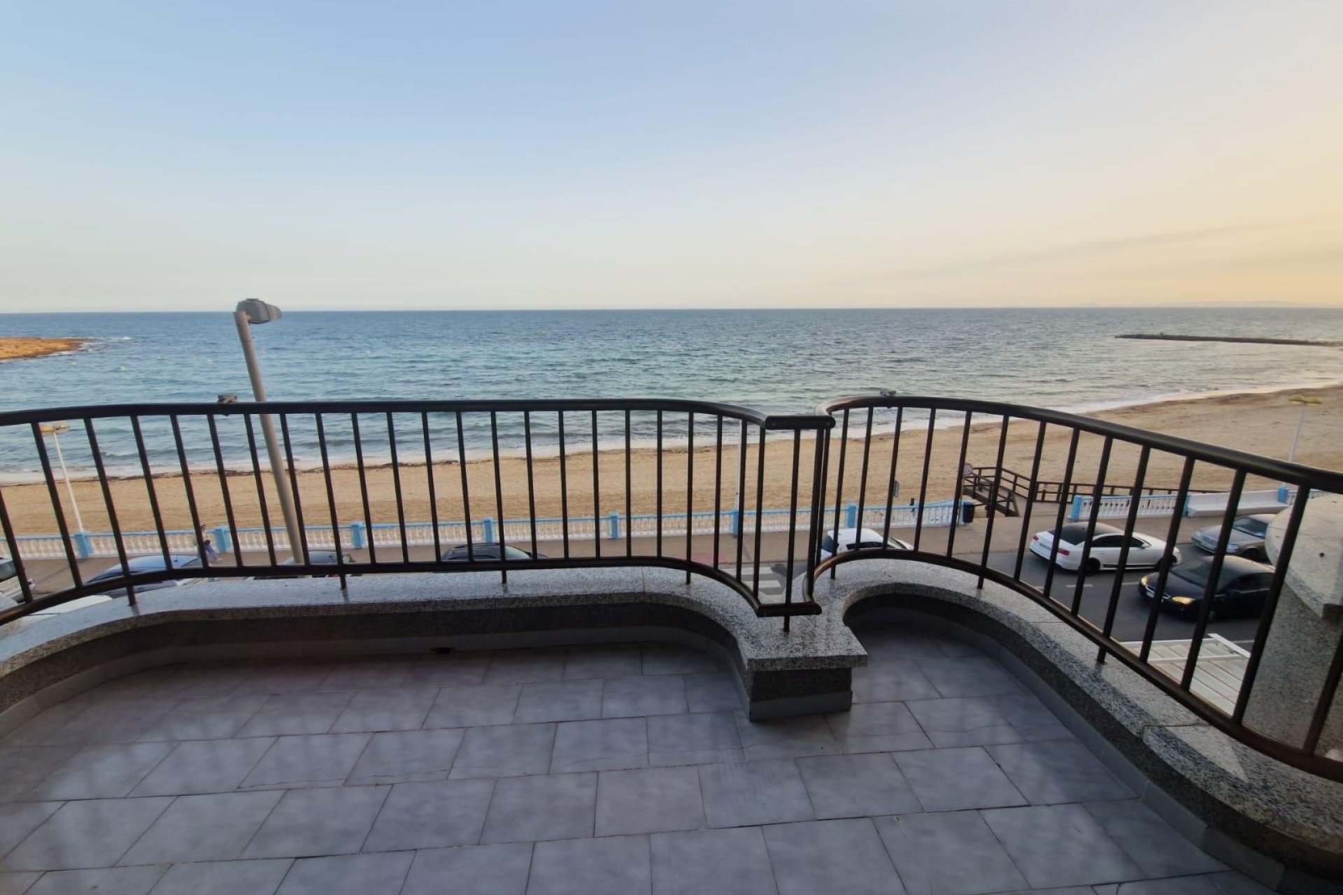 Revente - Apartment -
Torrevieja - Playa de los Locos
