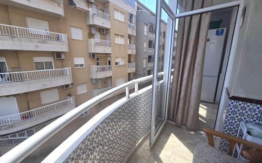 Revente - Apartment -
Torrevieja - Playa de los Locos