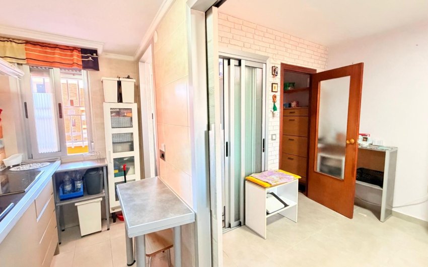 Revente - Apartment -
Torrevieja - Playa De Los Naufragos