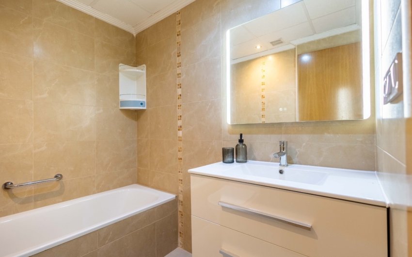Revente - Apartment -
Torrevieja - Playa del Cura