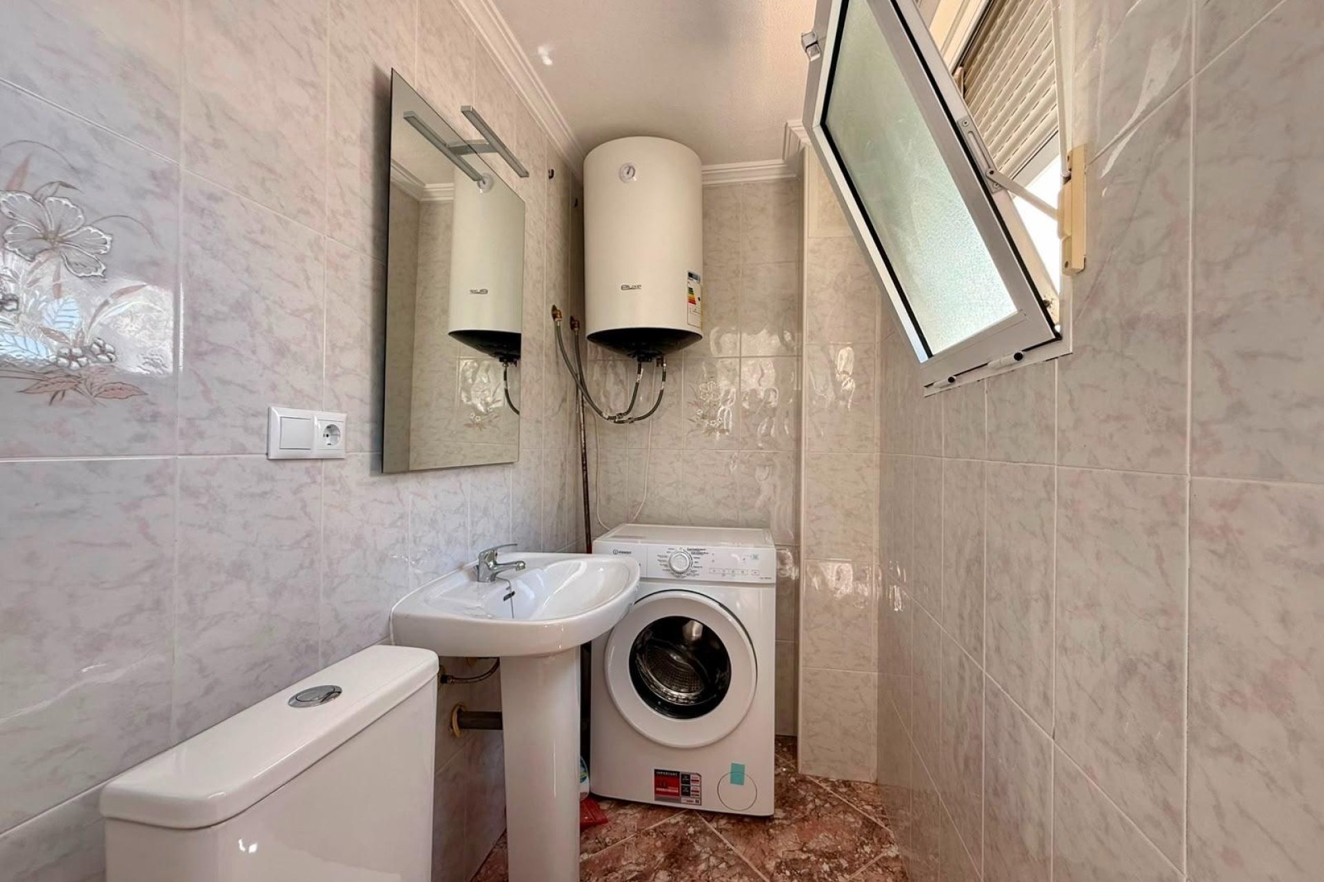 Revente - Apartment -
Torrevieja - Playa del Cura