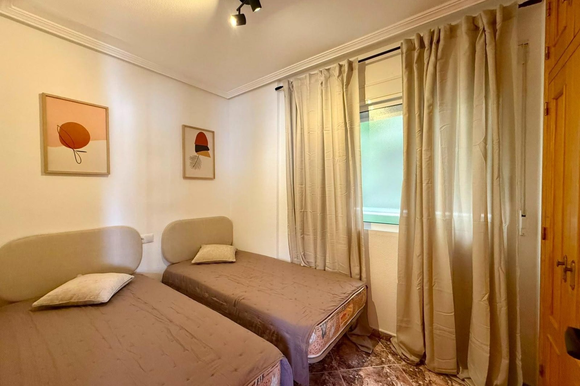 Revente - Apartment -
Torrevieja - Playa del Cura