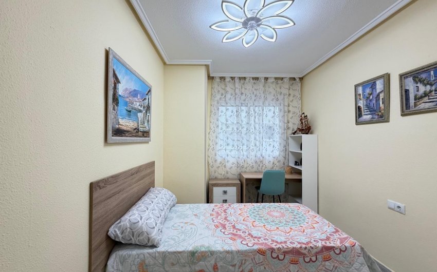 Revente - Apartment -
Torrevieja - Playa del Cura
