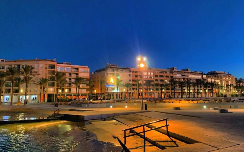 Revente - Apartment -
Torrevieja - Playa del Cura