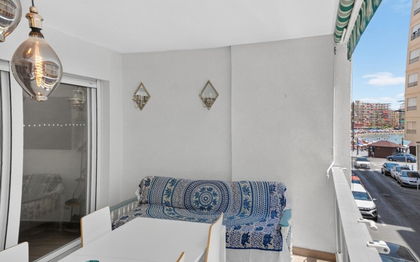 Revente - Apartment -
Torrevieja - Playa del Cura