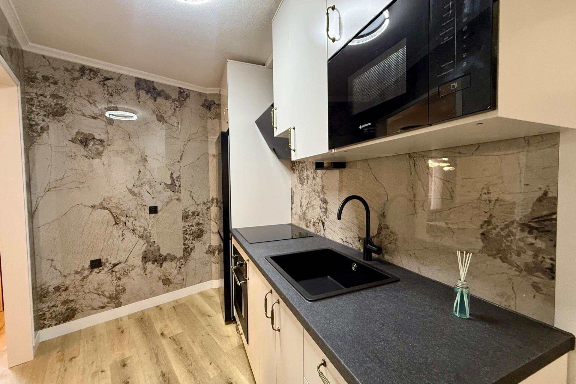 Revente - Apartment -
Torrevieja - Playa del Cura