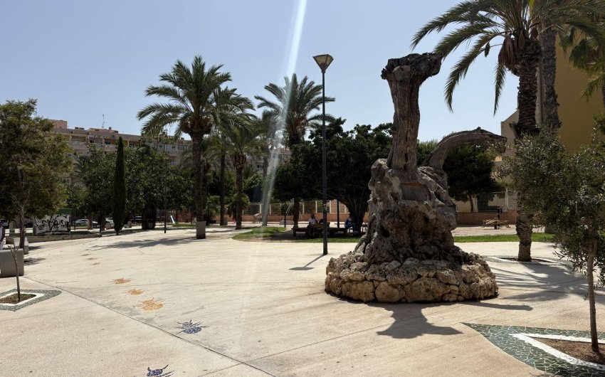 Revente - Apartment -
Torrevieja - Playa del Cura