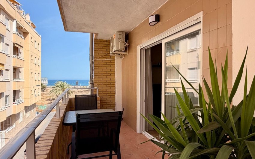 Revente - Apartment -
Torrevieja - Playa del Cura
