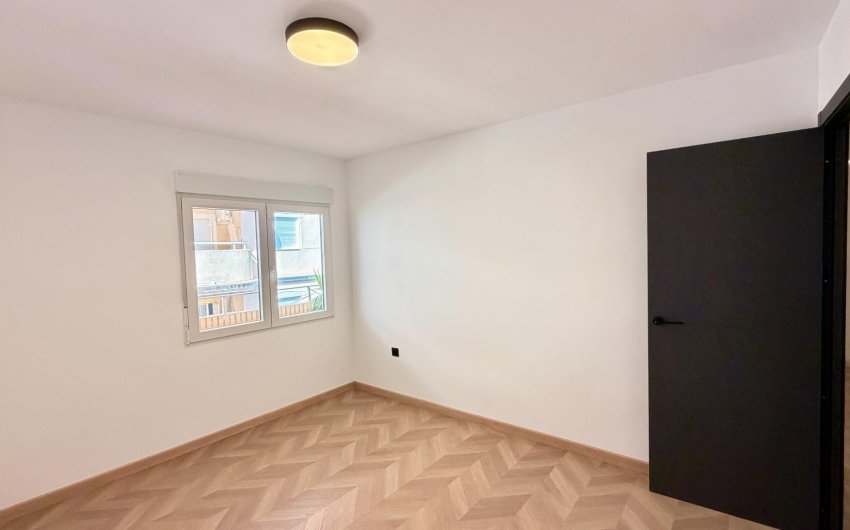 Revente - Apartment -
Torrevieja - Playa del Cura