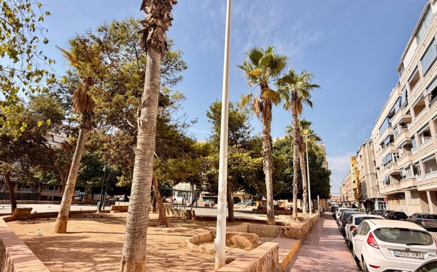 Revente - Apartment -
Torrevieja - Playa del Cura