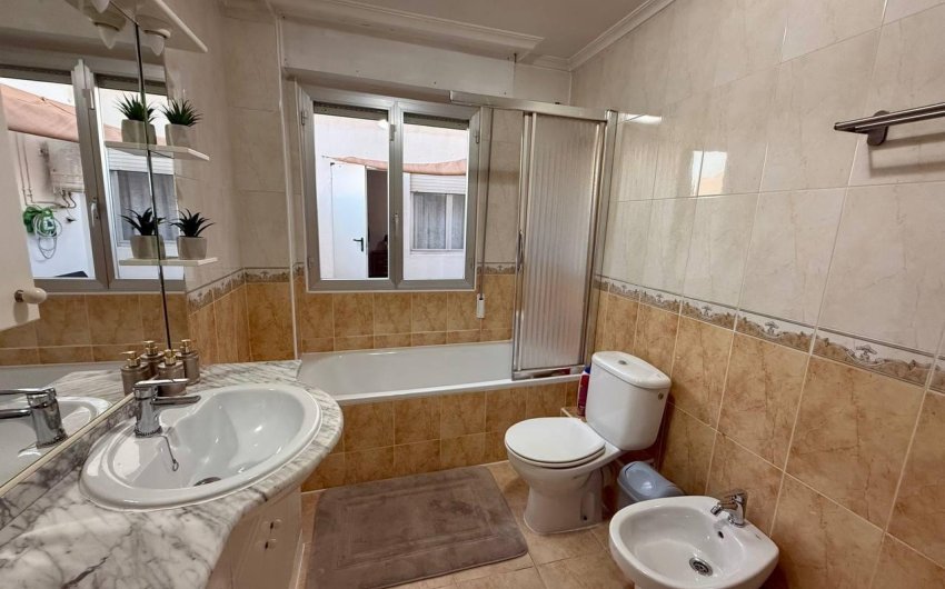 Revente - Apartment -
Torrevieja - Playa del Cura